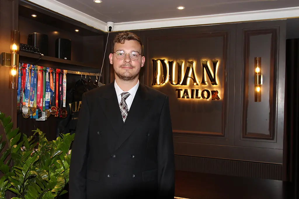 Khách hàng DuanTailor 1