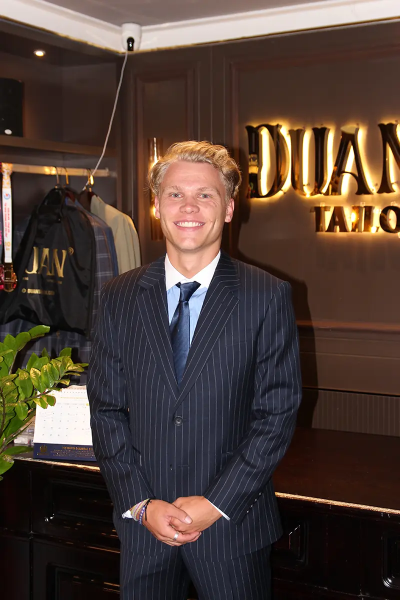 Khách hàng DuanTailor 44